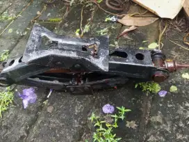 Dongkrak jembatan 1.2 ton