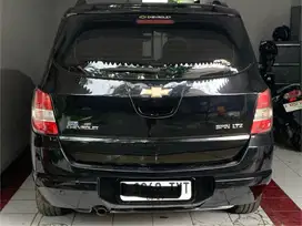 Chevrolet Spin 2013 Bensin