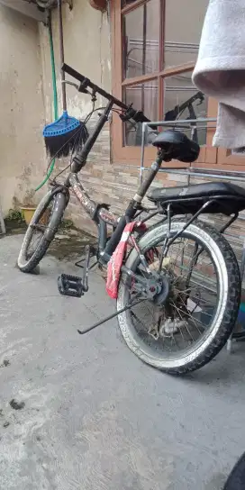 Sepeda lipat merk genio osrava
