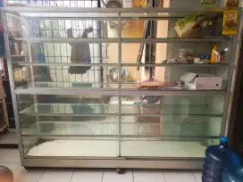 Etalase Besar ( Barang sendiri )