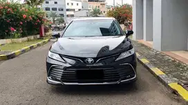 Toyota Camry 2.5 Hybrid TSS Sunroof JBL Facelift 2022 Like New Low KM
