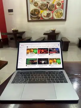Macbook Pro i5 2018 8/512GB