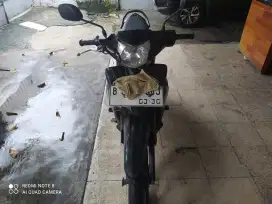 Di jual motor vega ZR tahun 2010 pajak panjang mesin bagus