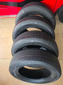 Dijual ban Bridgestone ukuran 185 65 R15
