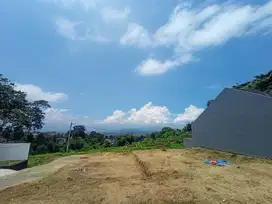 Tanah di Jl. Kolonel Masturi akses mobil