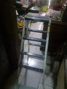 Tangga steger alumunium merk krisbow