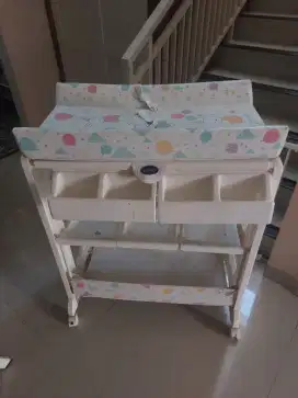 Rak Troli dan Bak Mandi Baby Tafel