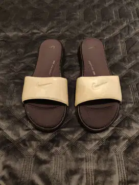 Sandal Pria Nike