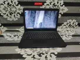HP 14-BW015AU AMD A9-9420 RAM 4GB SSD 128GB+HDD 500GB
Masih Bagus
