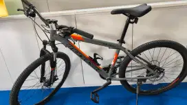 Sepeda Gunung MTB Polygon Monarch M3 26 Warna Abu-abu