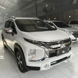 Xpander CROSS Premium Matic 2021. Asli Jatim tgn 1.