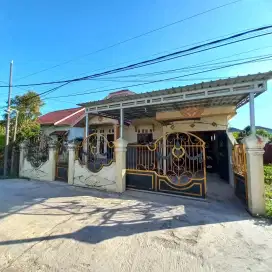 RUMAH SIAP HUNI, DEKAT PASAR, SEKOLAH, MALL.