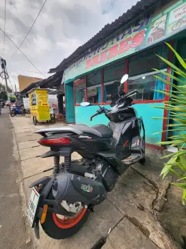 Aprilia SR GT 200 2024