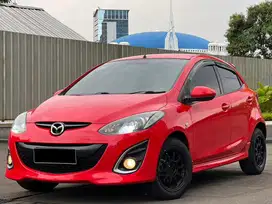 [LOW KM] MAZDA 2 1.5 R 2010/2011 2012