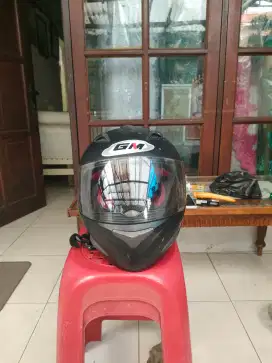 Helm GM Full Face