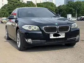 BMW 520 DIESEL 2013 HITAM DIJUAL CEPAT ANTIK SIAP PAKAI