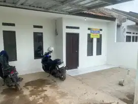 Rumah siap huni,lokasi strategis 100%bebas bnjir harga masih bisanego