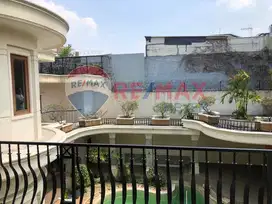 Dijual Rumah Mewah Dan Kawasan Elite Dengan Kolam Renang
