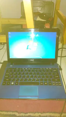 Aspire V5-121 Amd C70 ram 4gb hdd 500
