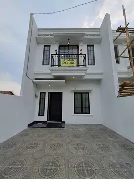 Rumah 2 lantai ada basement di Jagakarsa dekat tol