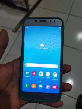 Jual hp Samsung j7 pro ram 3/32gb hp +sofces +temper glass normal