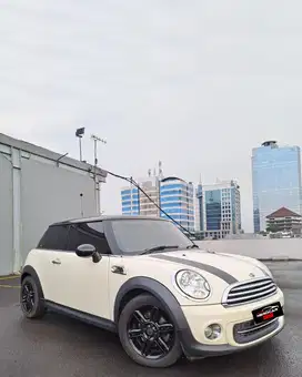MINI COOPER BAKER STREET 2012 / MINI COOPER 2012