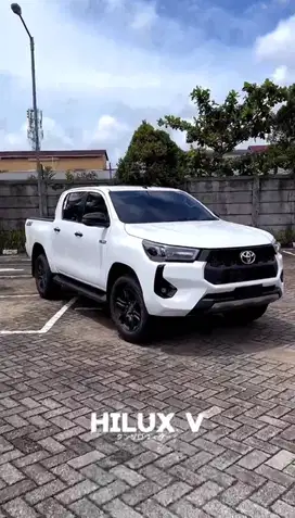 HILUX DOUBLE CABIN 2.4 V (4x4) DIESEL MATIC 2025