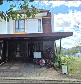 DIJUAL RUMAH  SIAP HUNI CLUSTER KIRENIA BSD