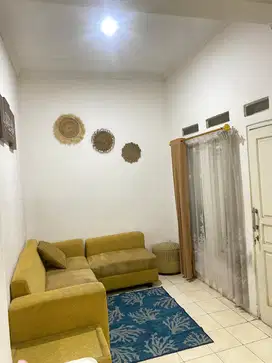 RUMAH SECOND VILLA DAGO PAMULANG, AKSES MUDAH KEMANA-MANA