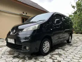 Dijual Nissan Evalia XV MT 2012