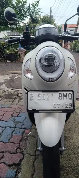 Scoopy keyless pajak On surat komplit B DKI