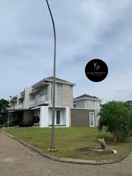 Dijual Rumah Hoek Siap Huni Cibubur country  Sisa tanah luas