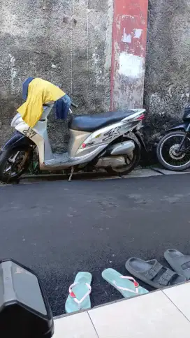 Jual cepat aja asal jd duit honda specy 2011 bpkb only