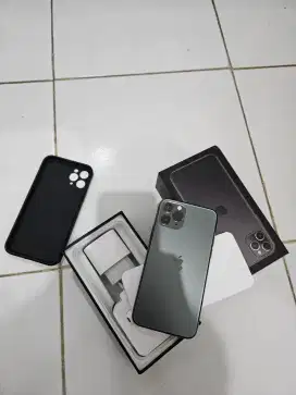 Dijual iphone 11 pro ex inter 256 GB warna space grey