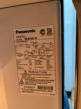Kulkas Panasonic