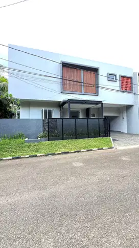 Dijual Rumah brandnew hook 3 lantai siap huni di sektor 9 bintaro jaya