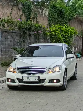Mercedes Benz C200