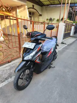 Bissmillah dijual motor Honda Vario Agnes 110cc 2014