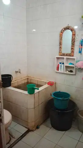 Dijual Rumah di Cigadung