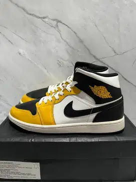 Air Jordan Mid Yellow Ochre