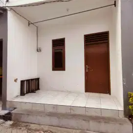 Kontrakan 1 petak akses sangat strategis