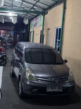 DP10JT grand livina SV matic 2012