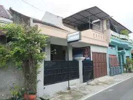 Dikontrakkan rumah minimalis modern terbaru dalam kota Madiun