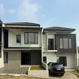Dijual rumah 2 lantai Siap huni Pearl Garden Sawangan