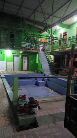 Rumah Vila MURAH dilengkapi kolam renang