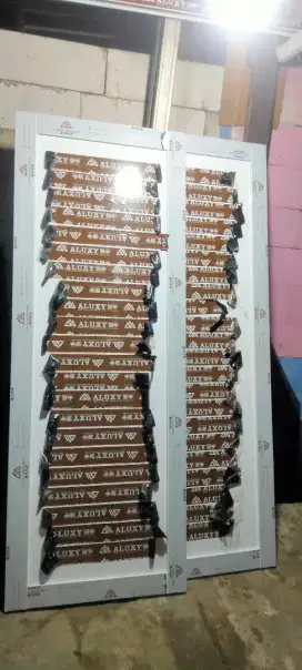 Kusen pintu jendela aluminium dll