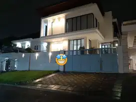 DIJUAL RUMAH MEWAH CITRALAND RAYA UTAMA TERDEPAN 4 LANTAI PRIVATE LIFT