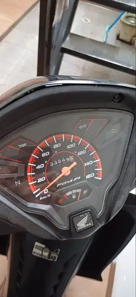 Dijual cepat Motor Honda Revo FIT 2019