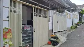 Rumah strategis, semifurnished, bebas banjir