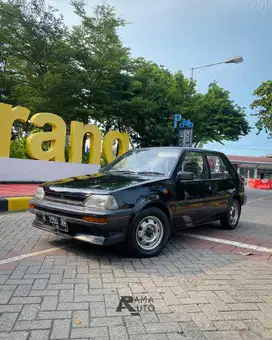 Toyota Starlet Kotak 1989 Antik Full Original Low KM